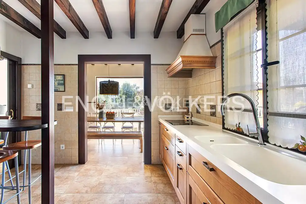 Cocina de Casa o chalet en venta en Gijón  con Calefacción, Jardín privado y Terraza