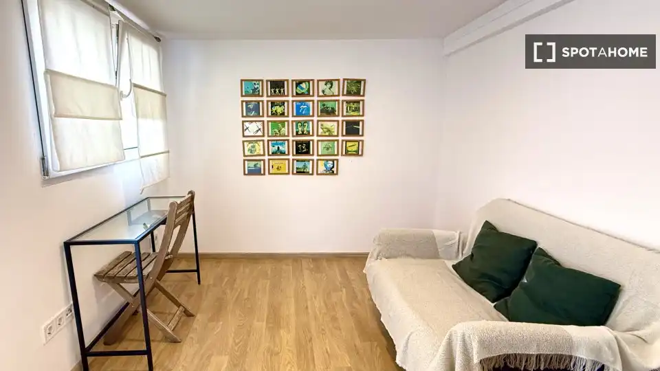 Sala de estar de Piso de alquiler en Valencia con Aire acondicionado, Calefacción y Amueblado
