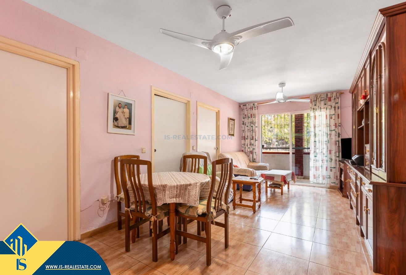 Bedroom of Apartment for sale in Torrevieja  with Heating, Terrace and Furnished