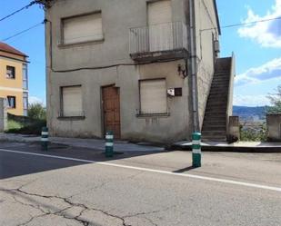 Vista exterior de Casa o xalet en venda en Ourense Capital  amb Jardí privat