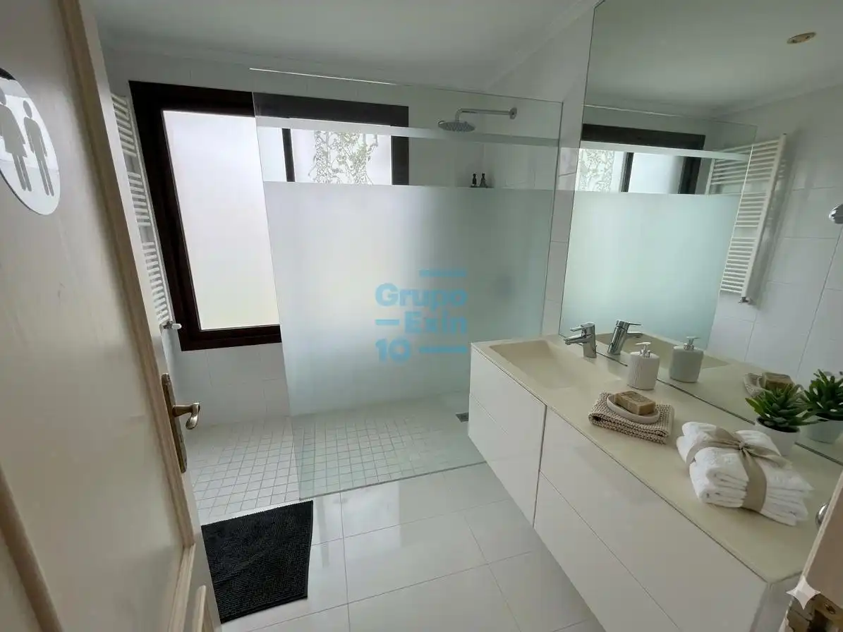 Baño de Casa o chalet en venta en Hondarribia con Jardín privado, Terraza y Trastero