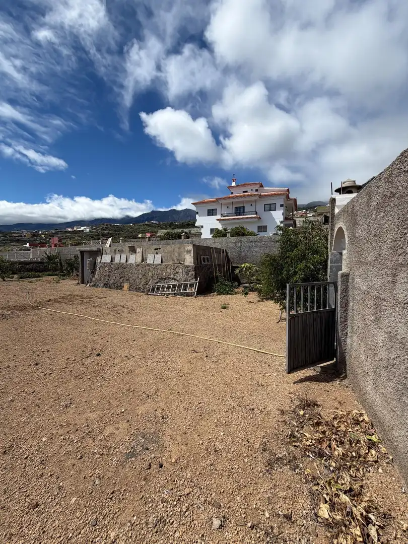 Vista exterior de Casa o xalet en venda en Candelaria amb Jardí privat, Terrassa i Balcó