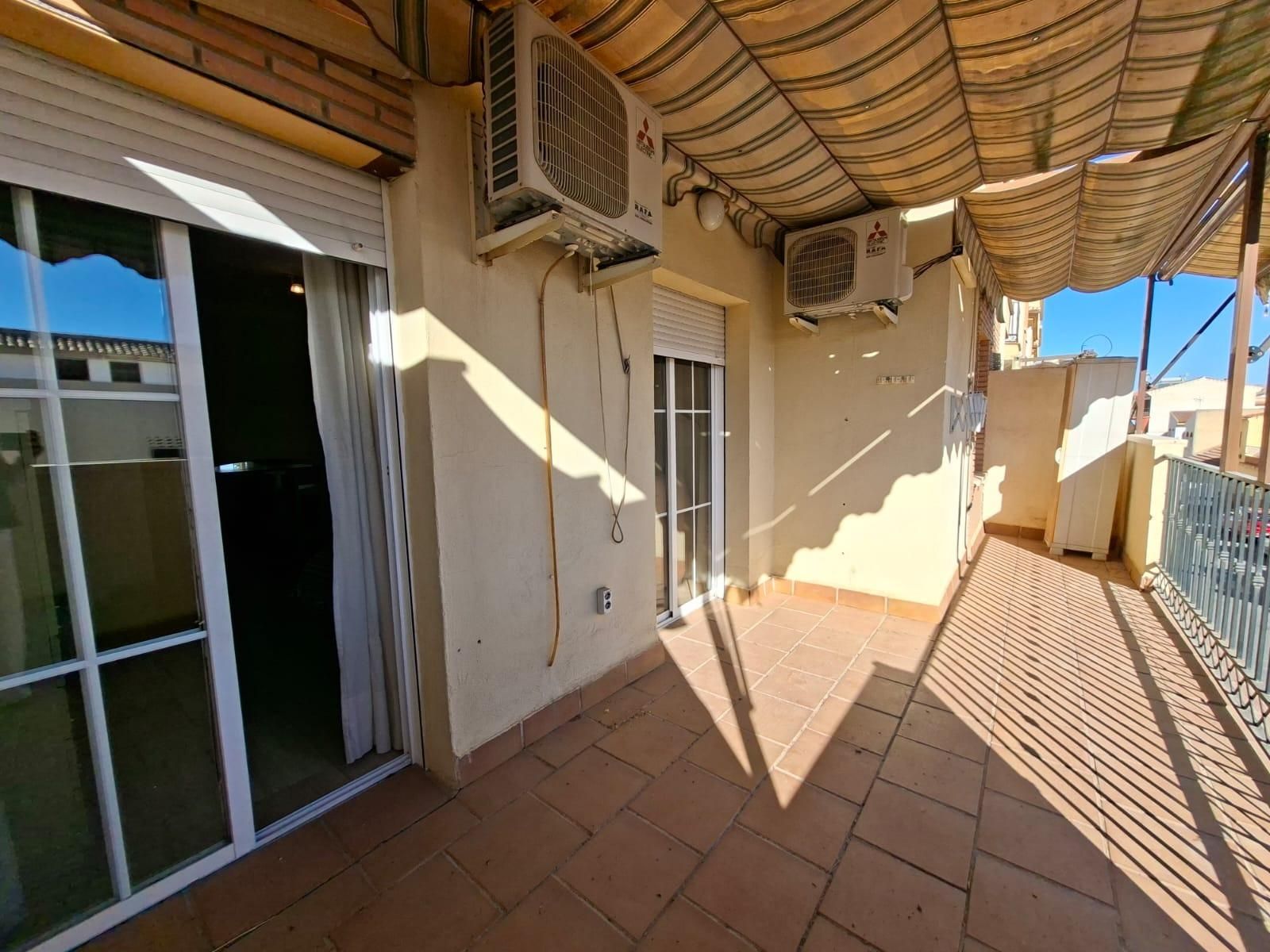Pis en venda a Residencial Triana - Barrio Alto