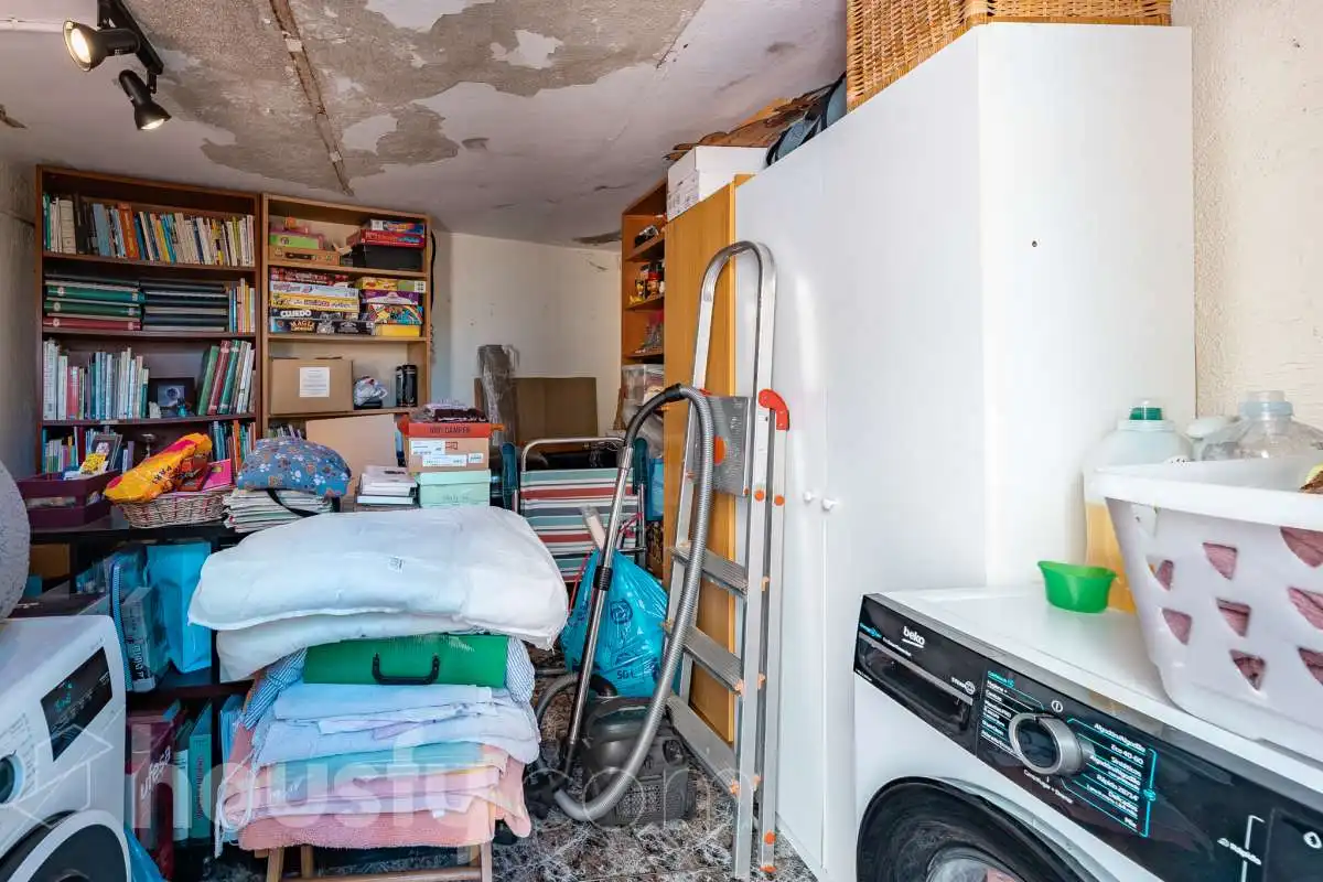 Piso en venta en CL BATISTA I ROCA, La Miranda - Can Candeler