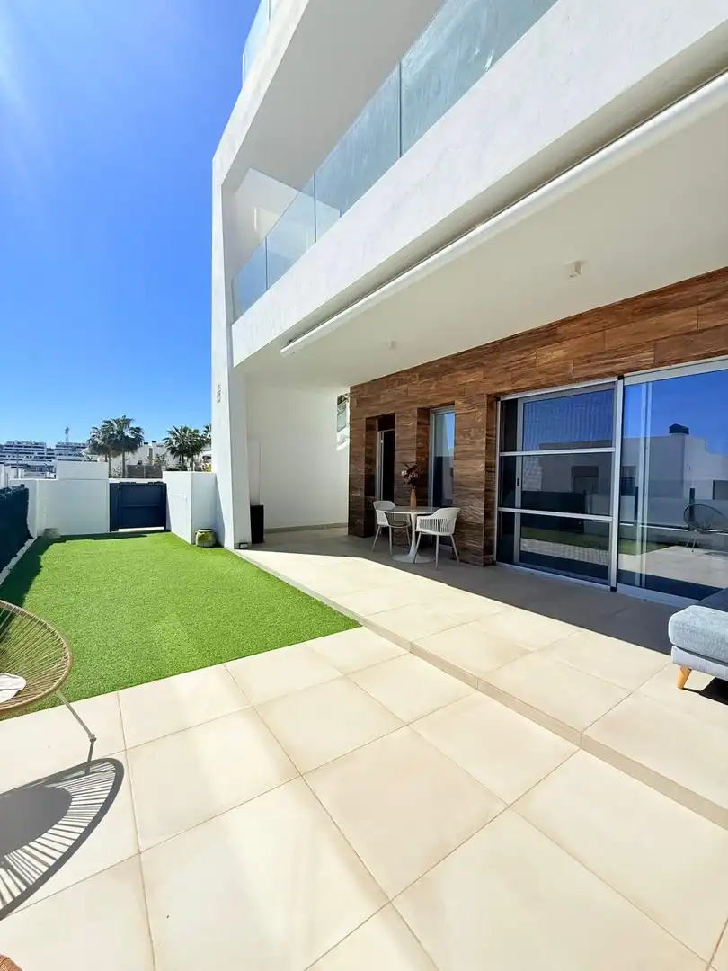 Terraza de Dúplex en venta en Finestrat con Aire acondicionado, Calefacción y Piscina