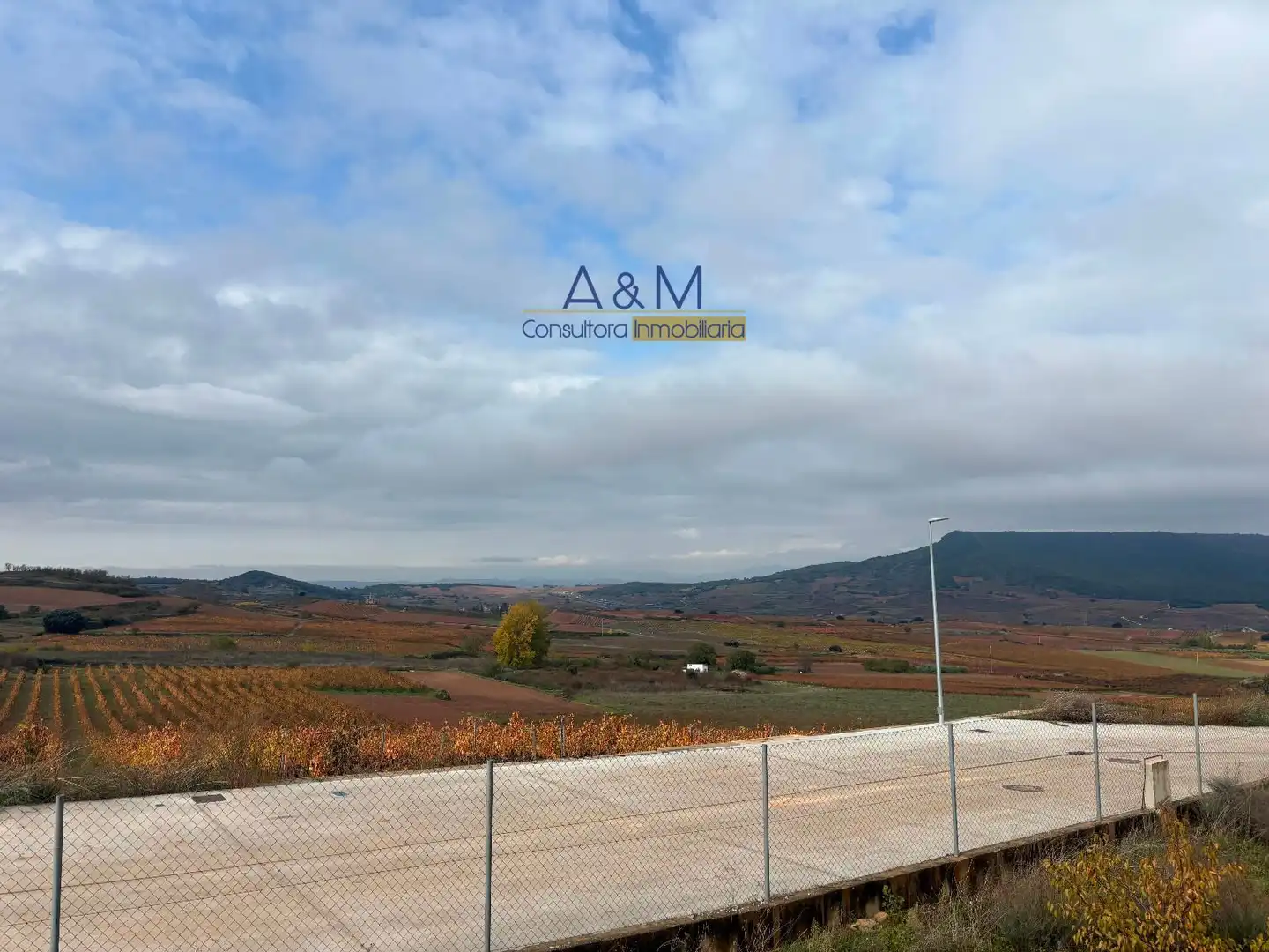 Nau industrial en venda a San Miguel, Sotés