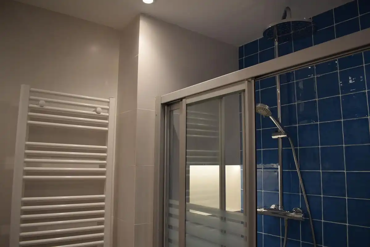 Baño de Apartamento de alquiler en Almuñécar con Aire acondicionado, Terraza y Amueblado