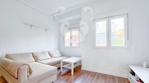 Photo 3 of Flat to rent in Peñascales, 54, Fuente del Berro, Madrid