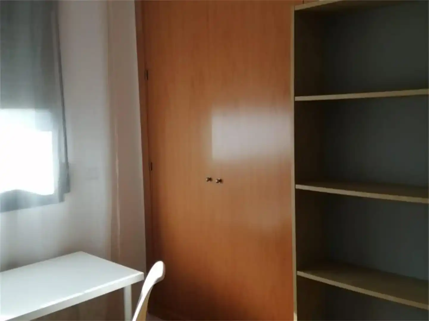 Schlafzimmer von Wohnung zur Miete in  Murcia Capital mit Klimaanlage und Balkon