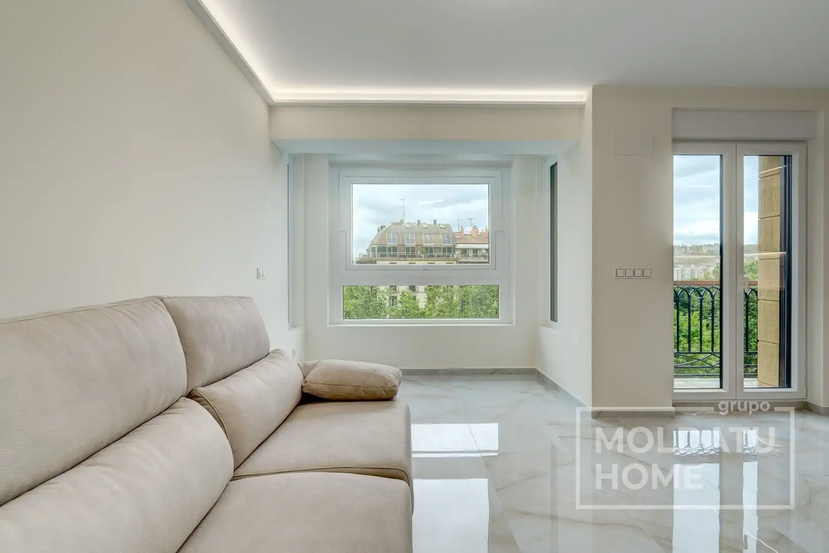 Sala de estar de Apartamento en venta en Donostia - San Sebastián  con Aire acondicionado, Calefacción y Terraza
