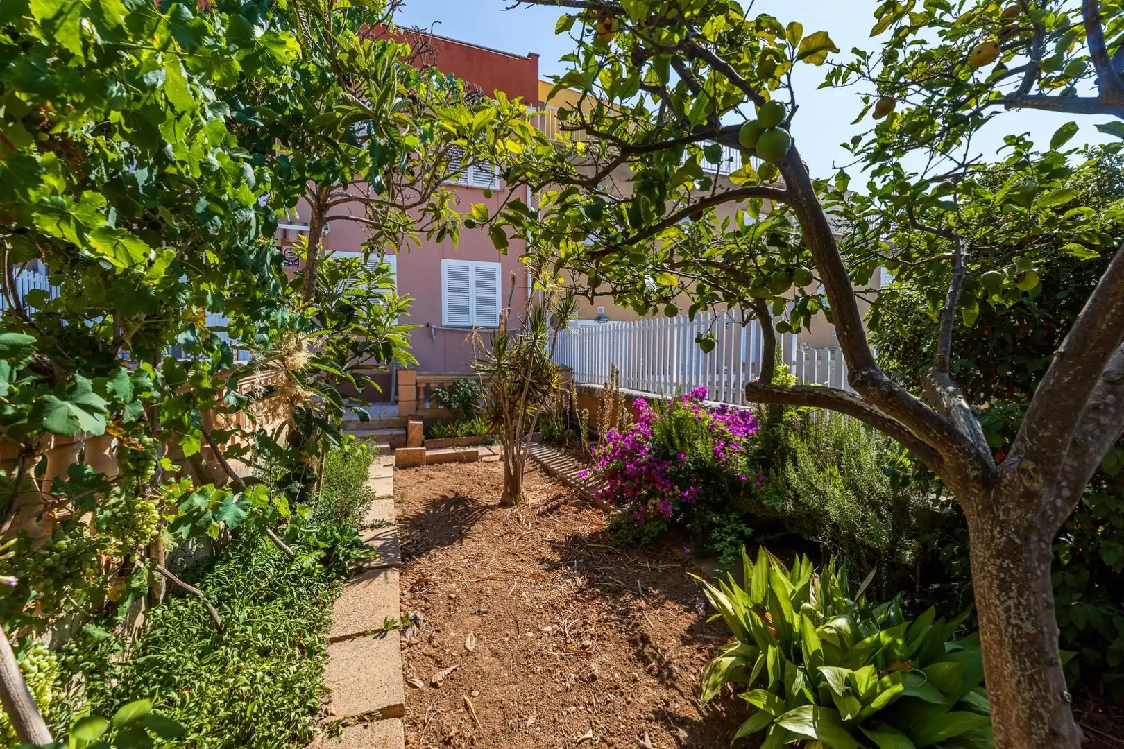 Jardín de Planta baja en venta en  Palma de Mallorca con Jardín privado, Terraza y Piscina comunitaria