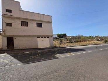 Casa con balcone in vendita a Suroeste