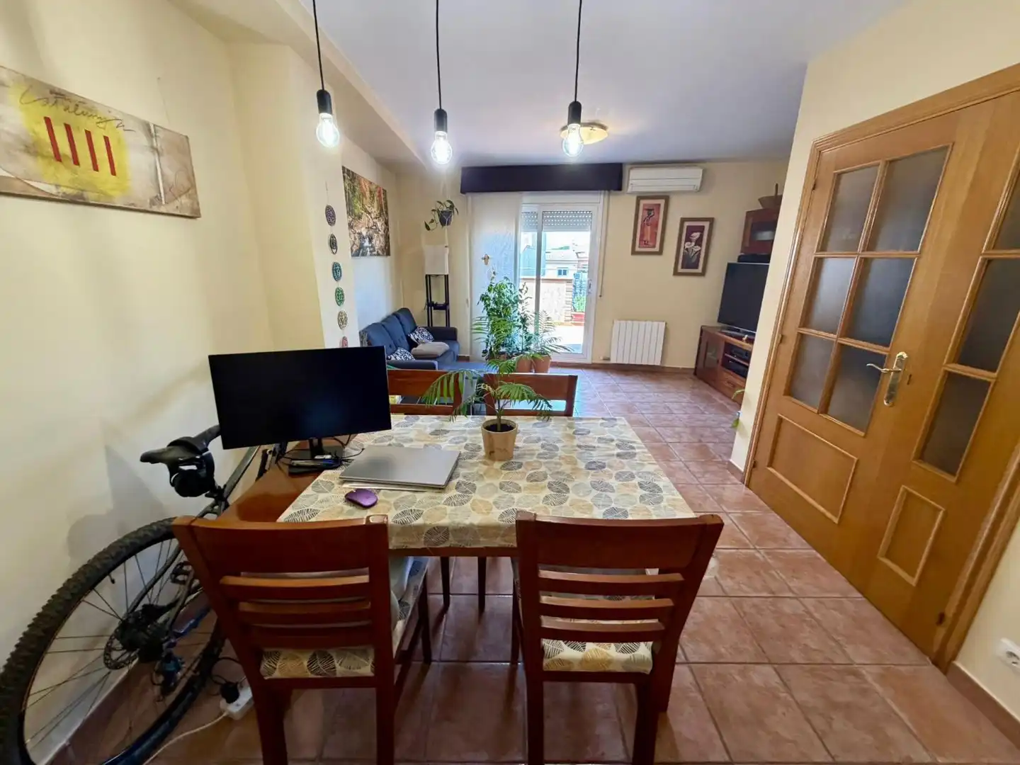 Sala de estar de Ático en venta en Castellet i la Gornal con Aire acondicionado, Calefacción y Terraza
