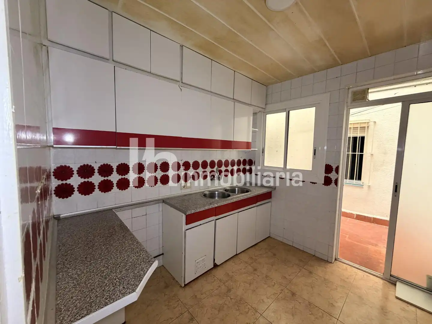 Piso en venta en Nou Barris, imagen 2