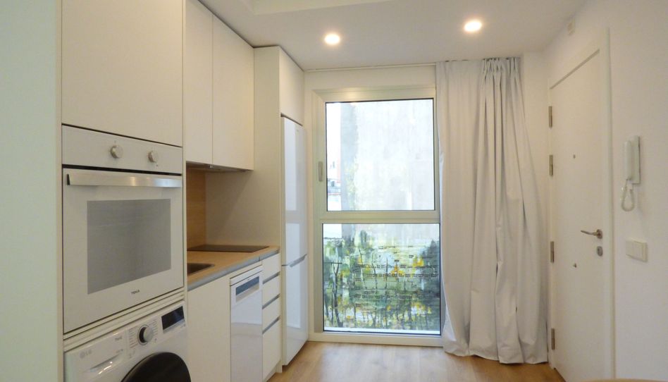 Piso de alquiler en Madrid - Calle Vital Aza, Pueblo Nuevo - Imagen 3