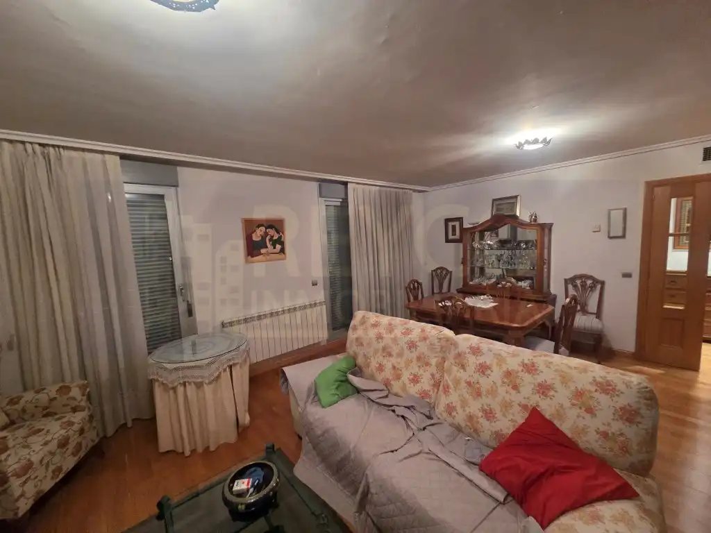 Sala de estar de Piso en venta en  Logroño con Piscina