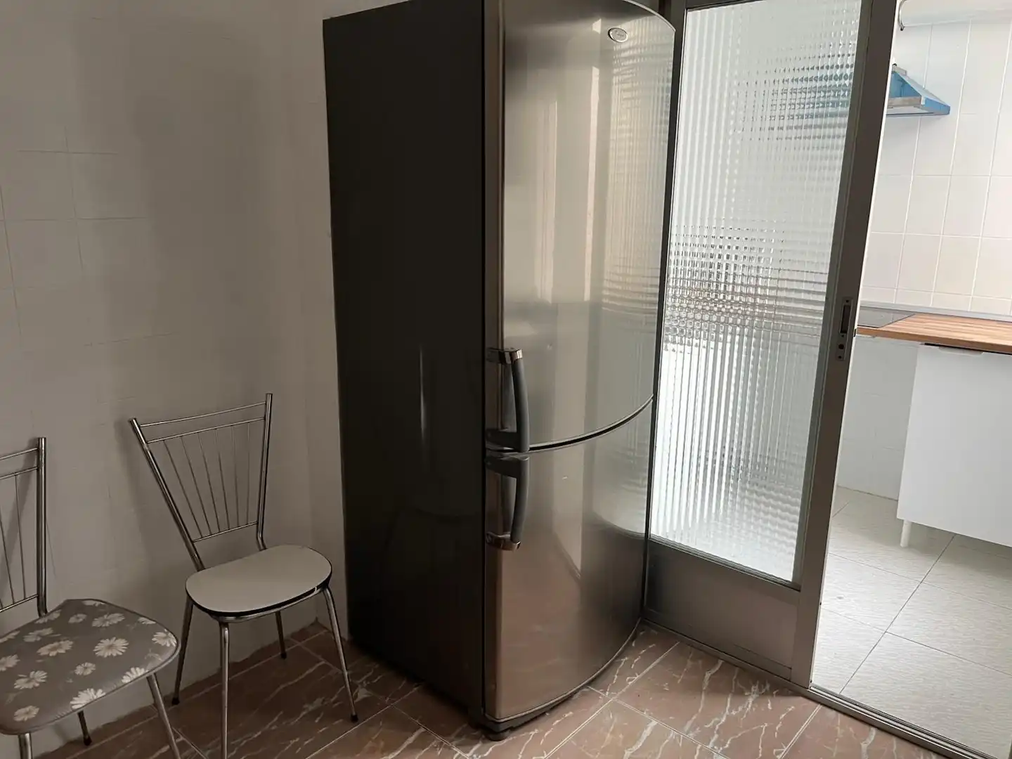 Kitchen of Flat for rent in Aranjuez  with Air Conditioner, Parquet flooring and Terrace