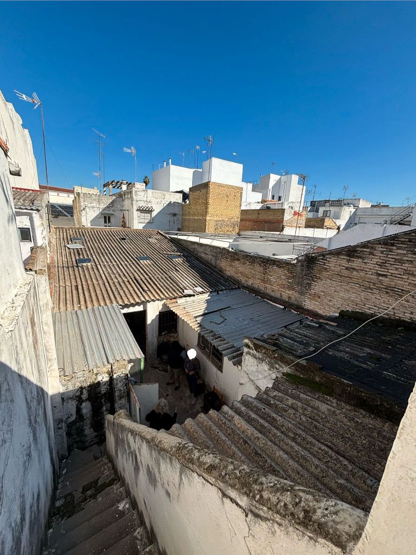 Exterior view of Residential for sale in  Sevilla Capital