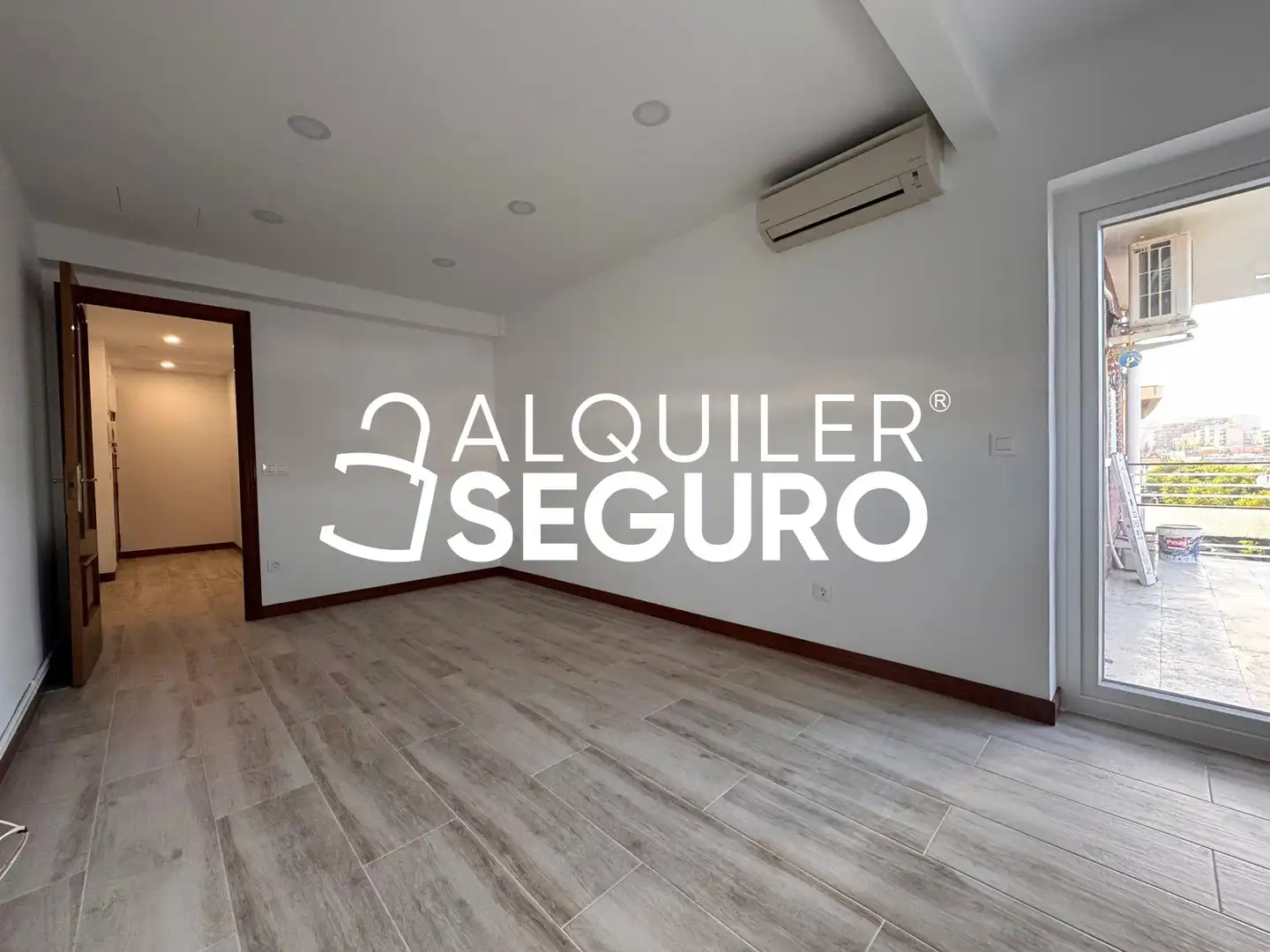 Flat for rent in Madrid  with Air Conditioner, Heating and Terrace