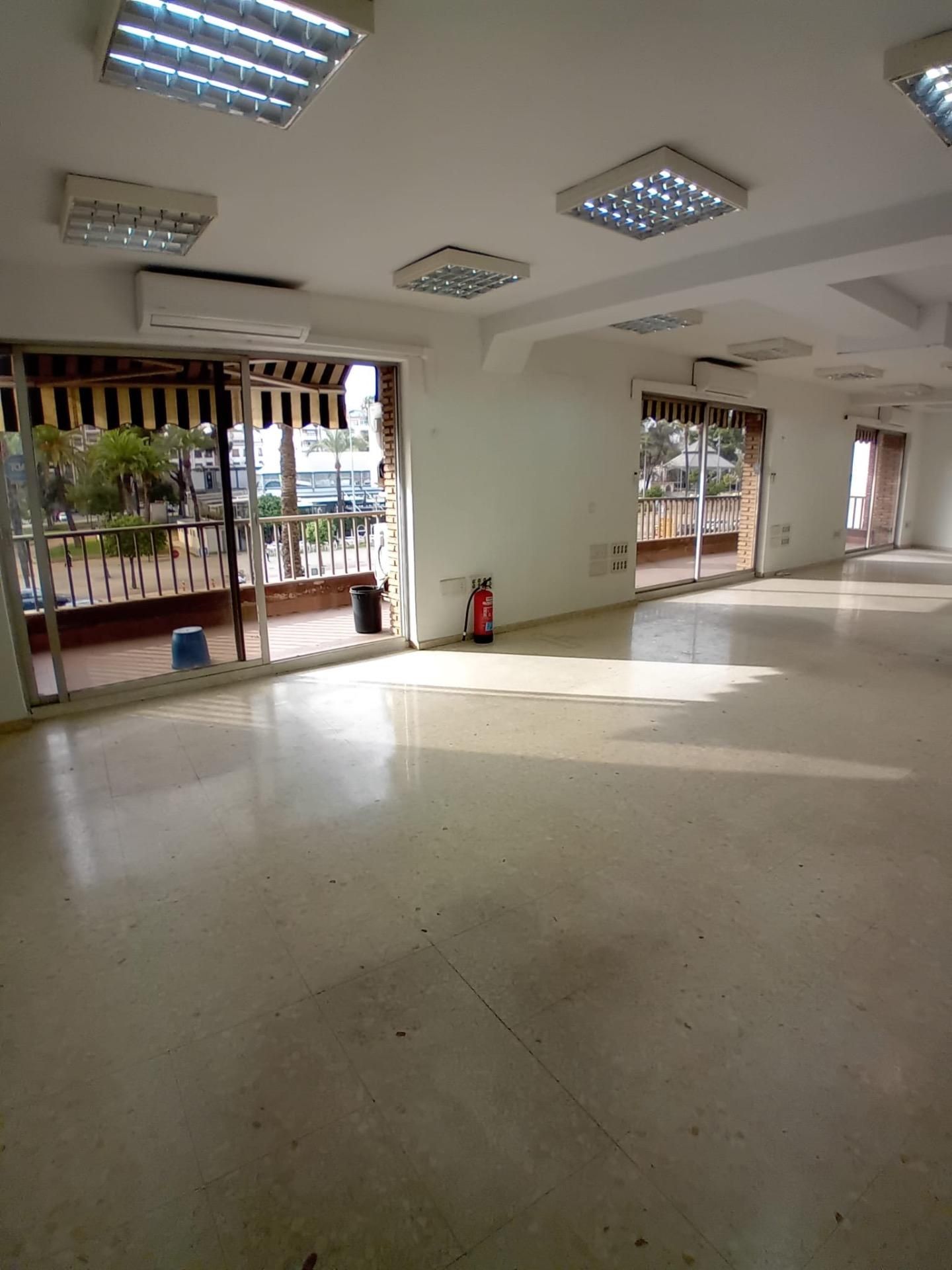 Office to rent in  Córdoba Capital  with Air Conditioner and Terrace