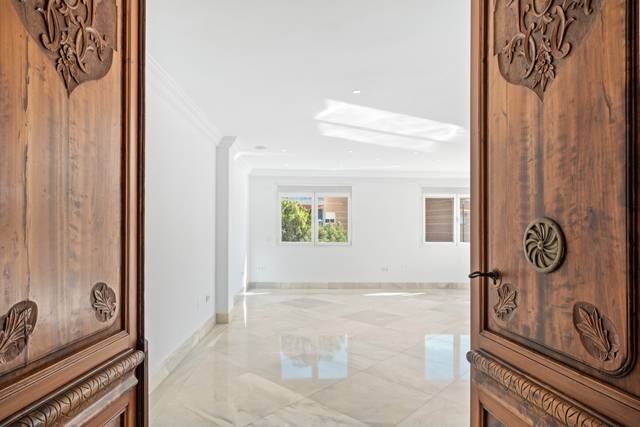 Casa adosada en Venta en Mayorazgo