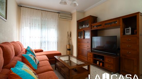 Foto 4 de Piso en venta en Arco Norte - Avda. España, Dos Hermanas