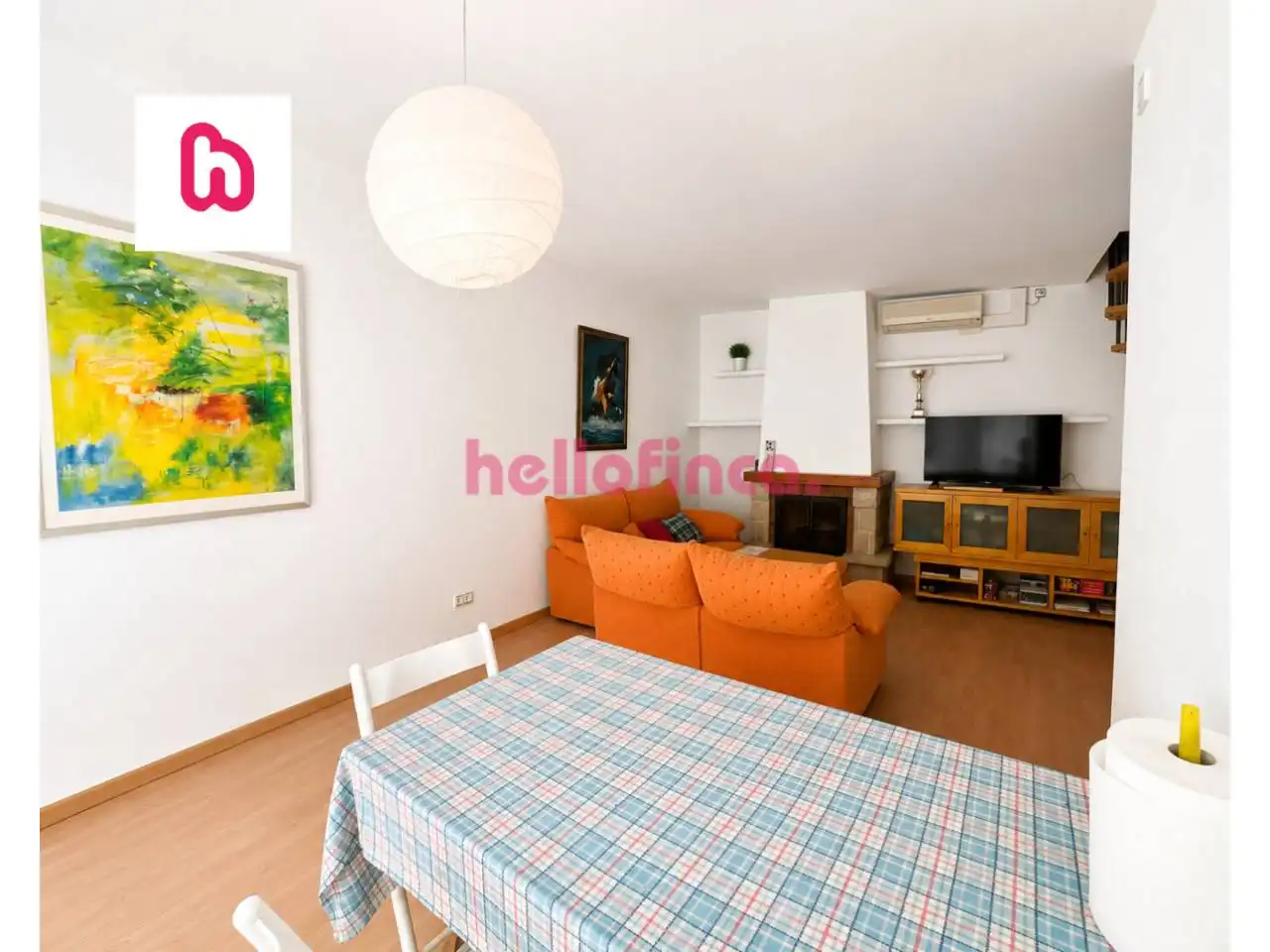 Sala de estar de Casa adosada en venta en Igualada con Aire acondicionado, Calefacción y Jardín privado