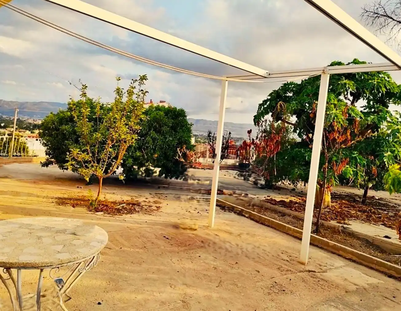 Terrassa de Casa o xalet en venda en Murcia amb Jardí privat