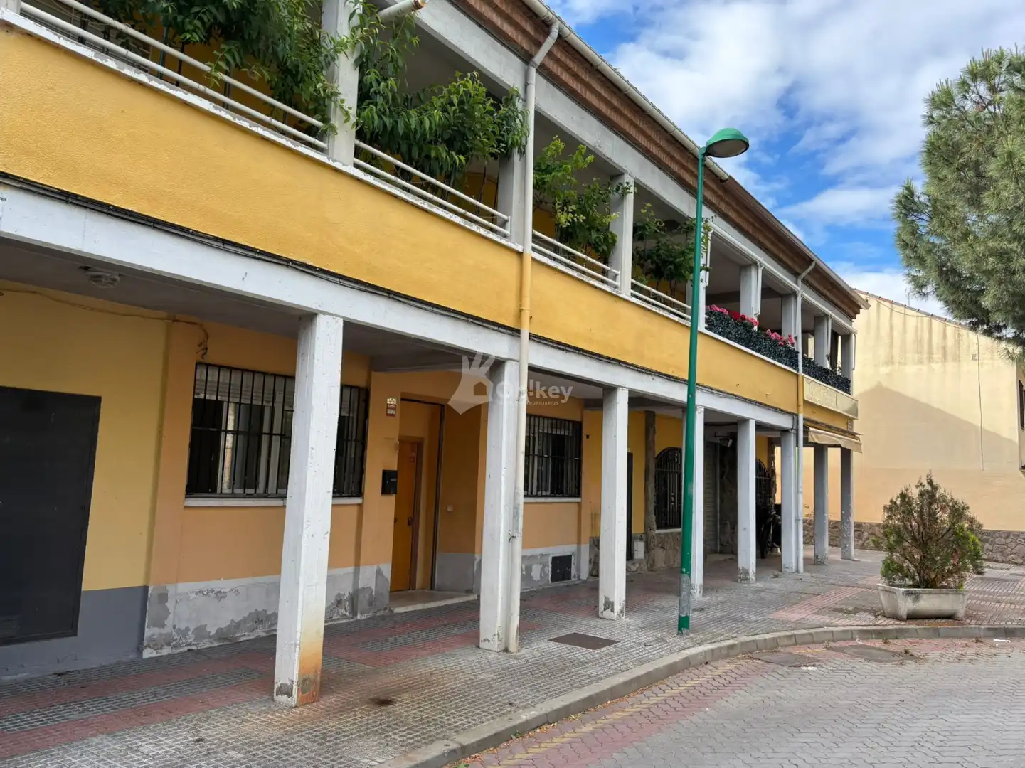 Vista exterior de Pis en venda en Getafe amb Calefacció i Piscina