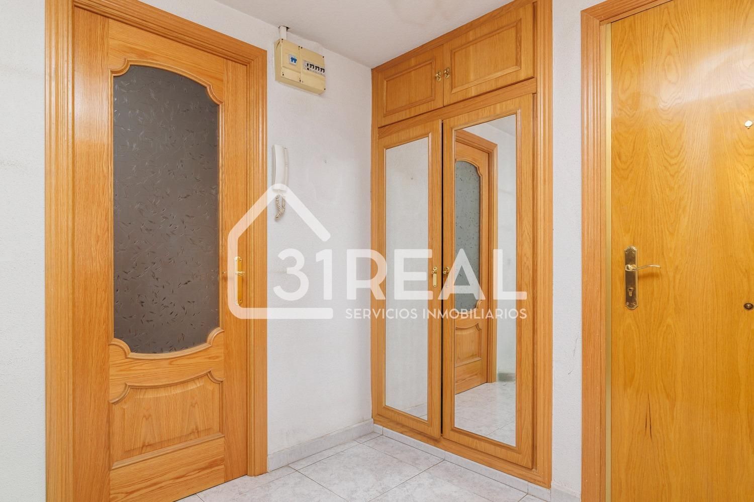 Dormitori de Pis en venda en  Madrid Capital amb Calefacció, Parquet i Terrassa