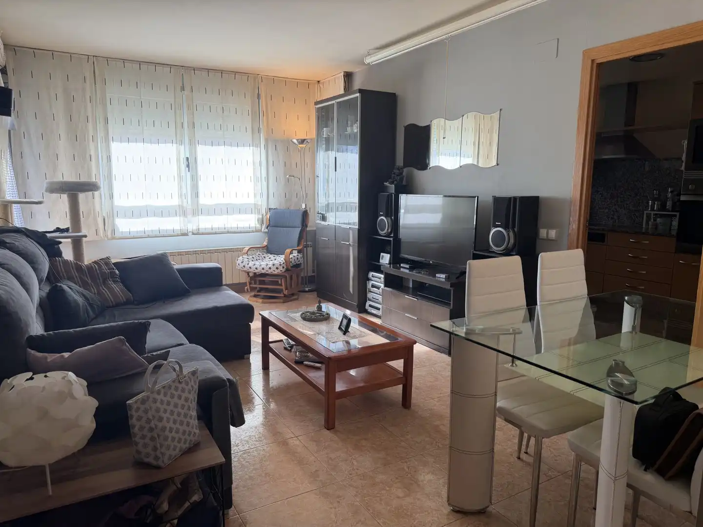 Flat with lift for sale in Estadi - Santa Anna