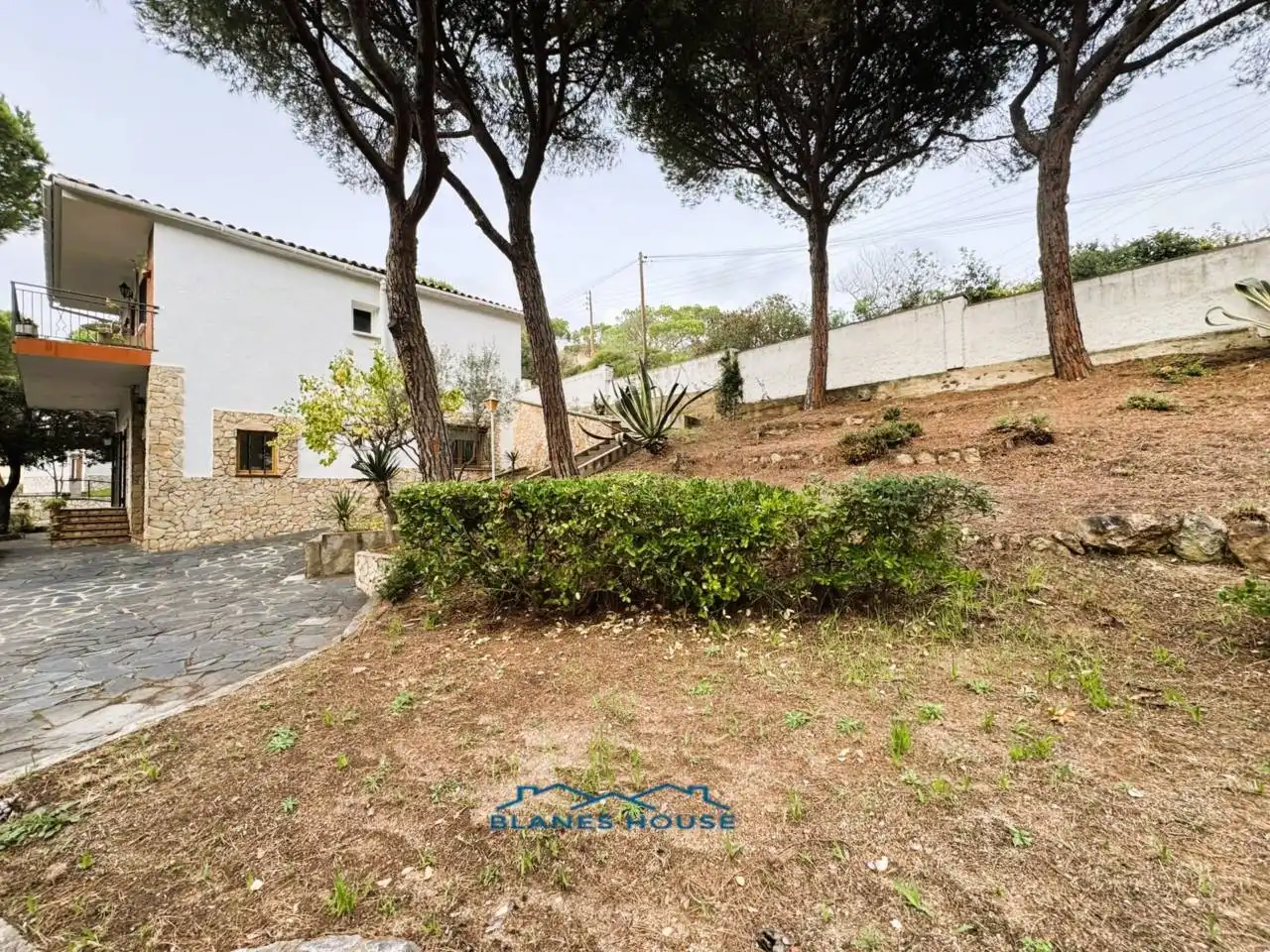 Vista exterior de Casa o xalet en venda en Tordera amb Aire condicionat, Jardí privat i Terrassa