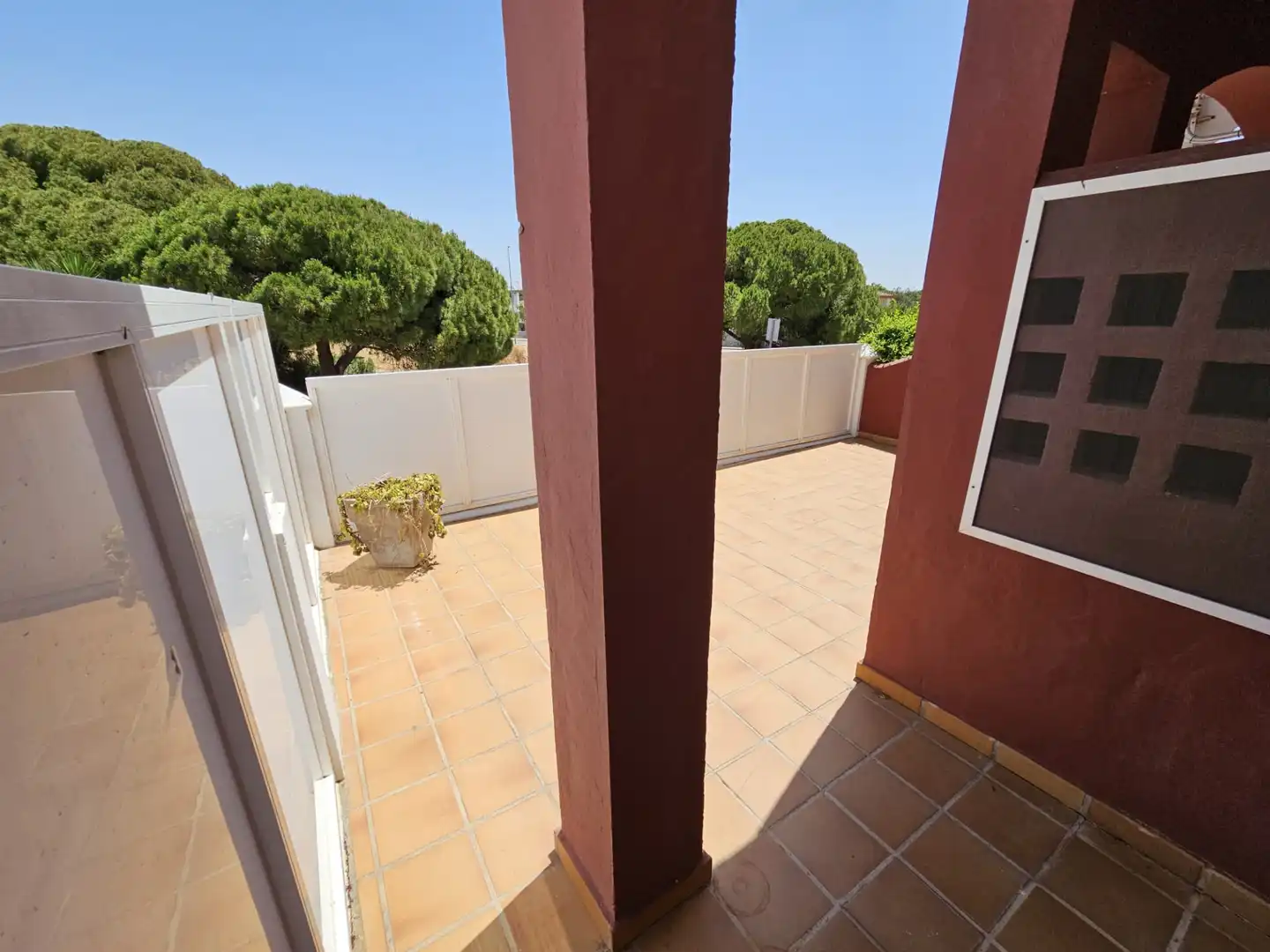 Terraza de Apartamento de alquiler en Chiclana de la Frontera con Aire acondicionado, Amueblado y Horno