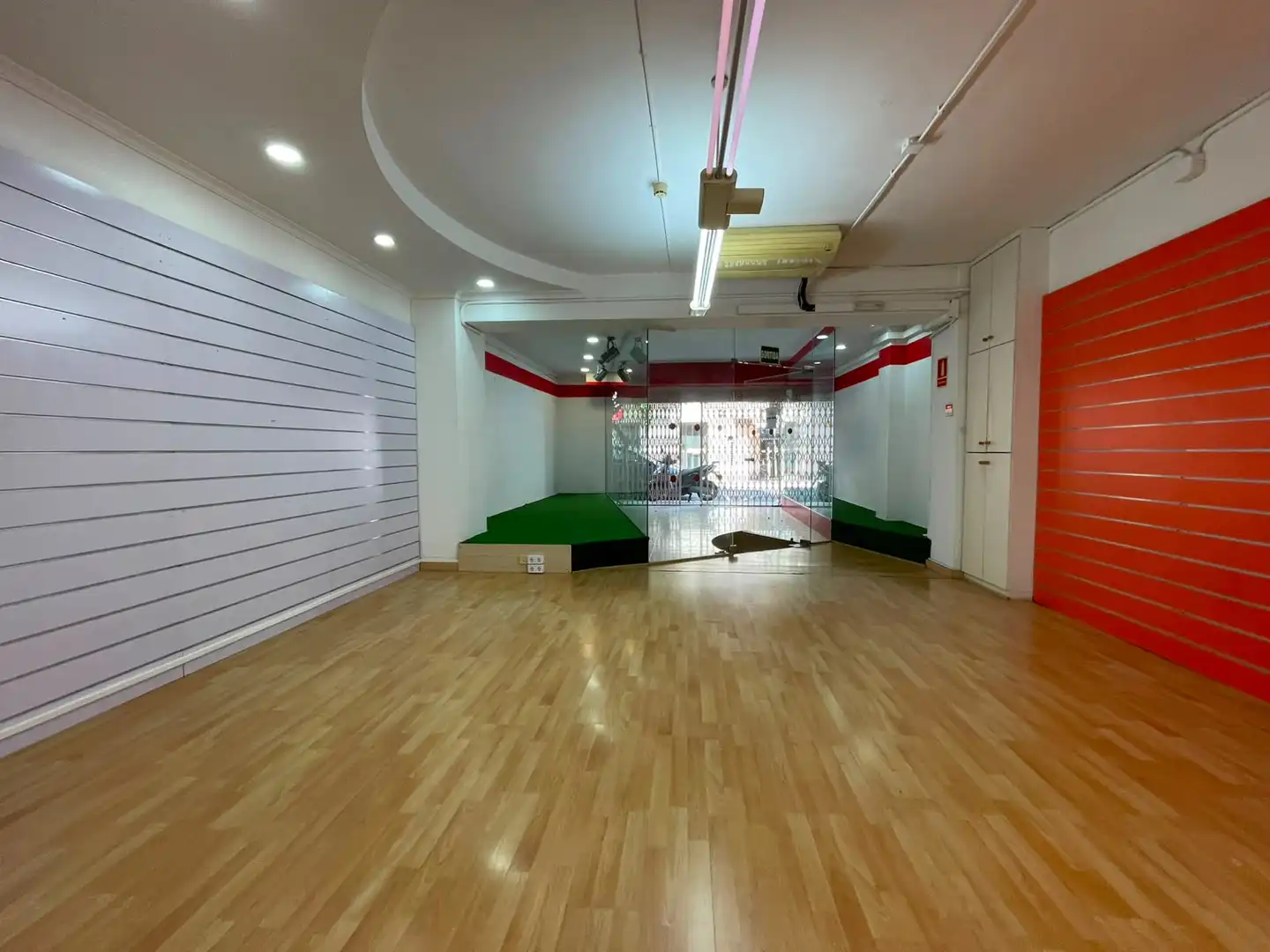 Local comercial en venda a Carrer del Doctor Ferran, imagen 4