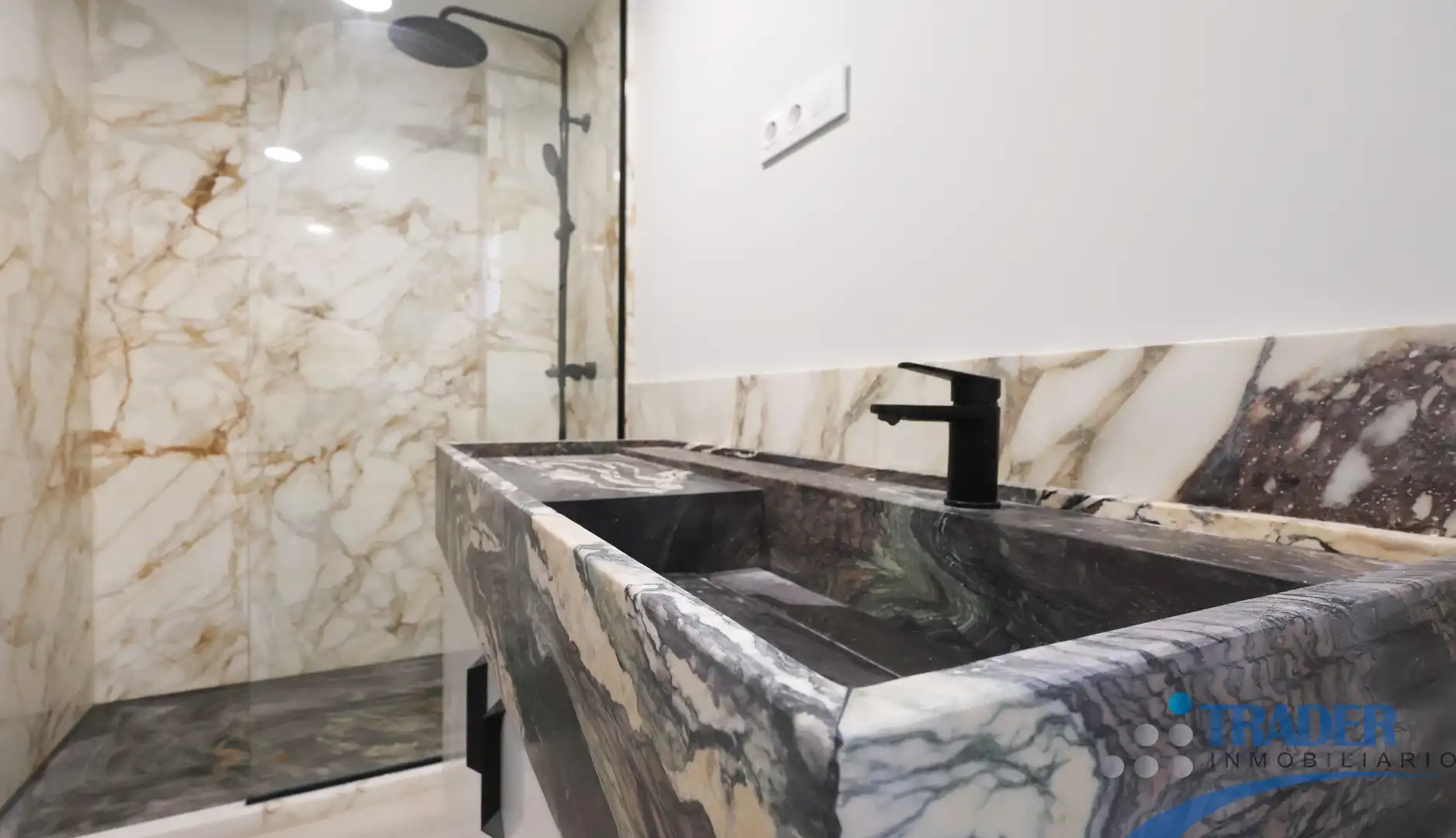 Bathroom of Flat for sale in Alcorcón