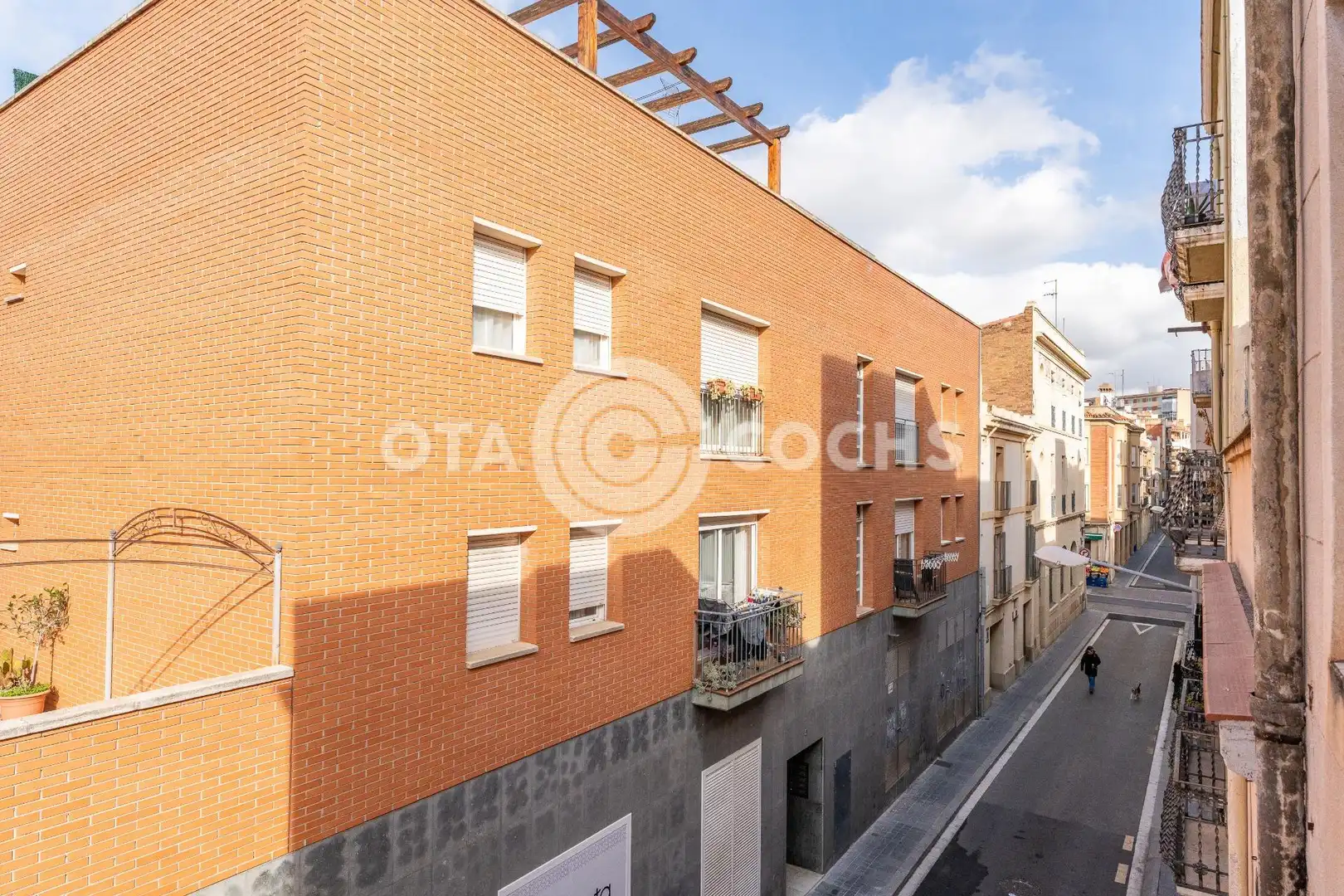 Vista exterior de Edifici en venda en Reus
