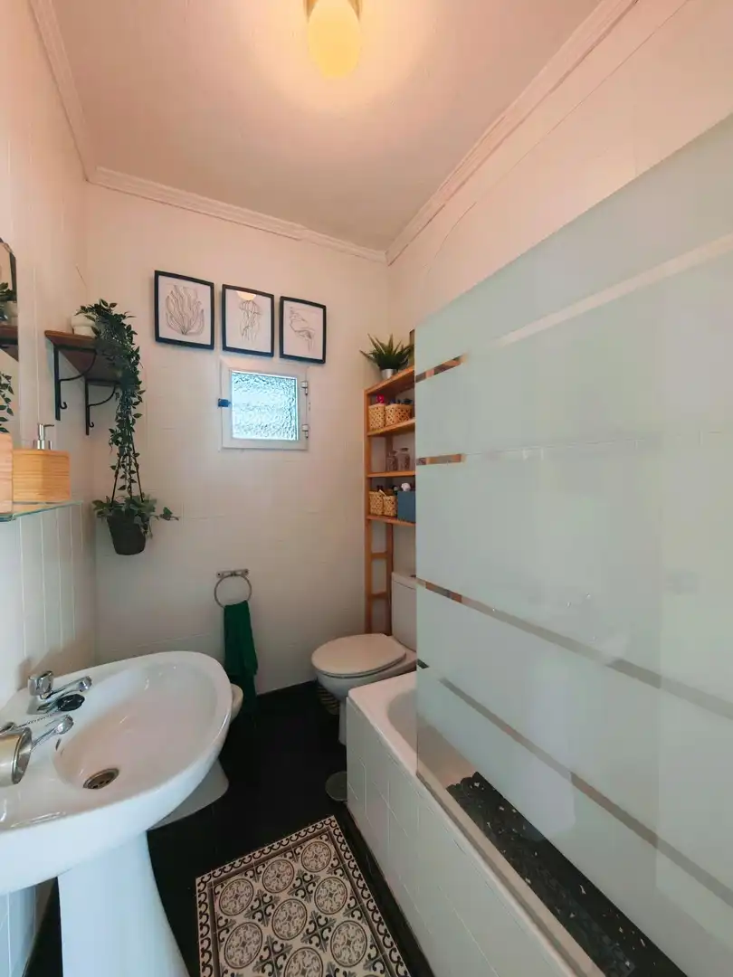 Baño de Casa o chalet en venta en Medina Sidonia con Jardín privado, Piscina y Amueblado