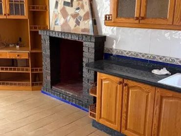 Casa rústica amb balcó en venda a Partidas de Alicante