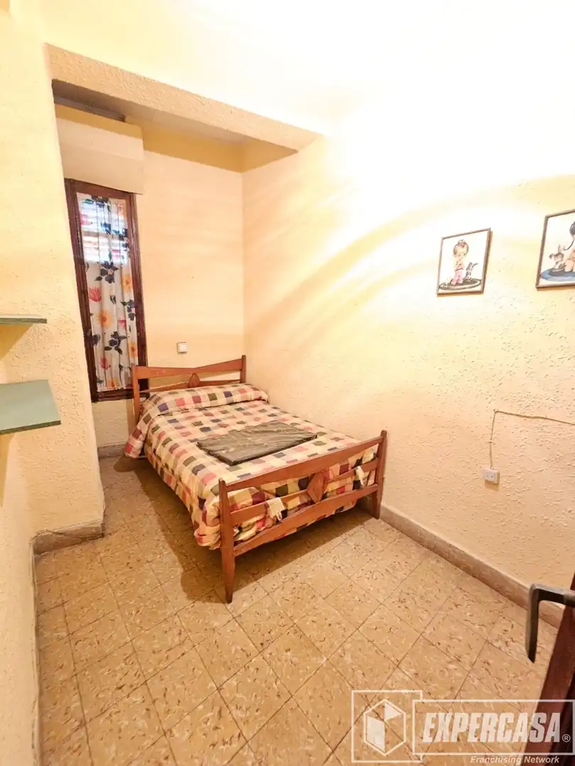 Schlafzimmer von Gebäude zum Verkauf in Silla