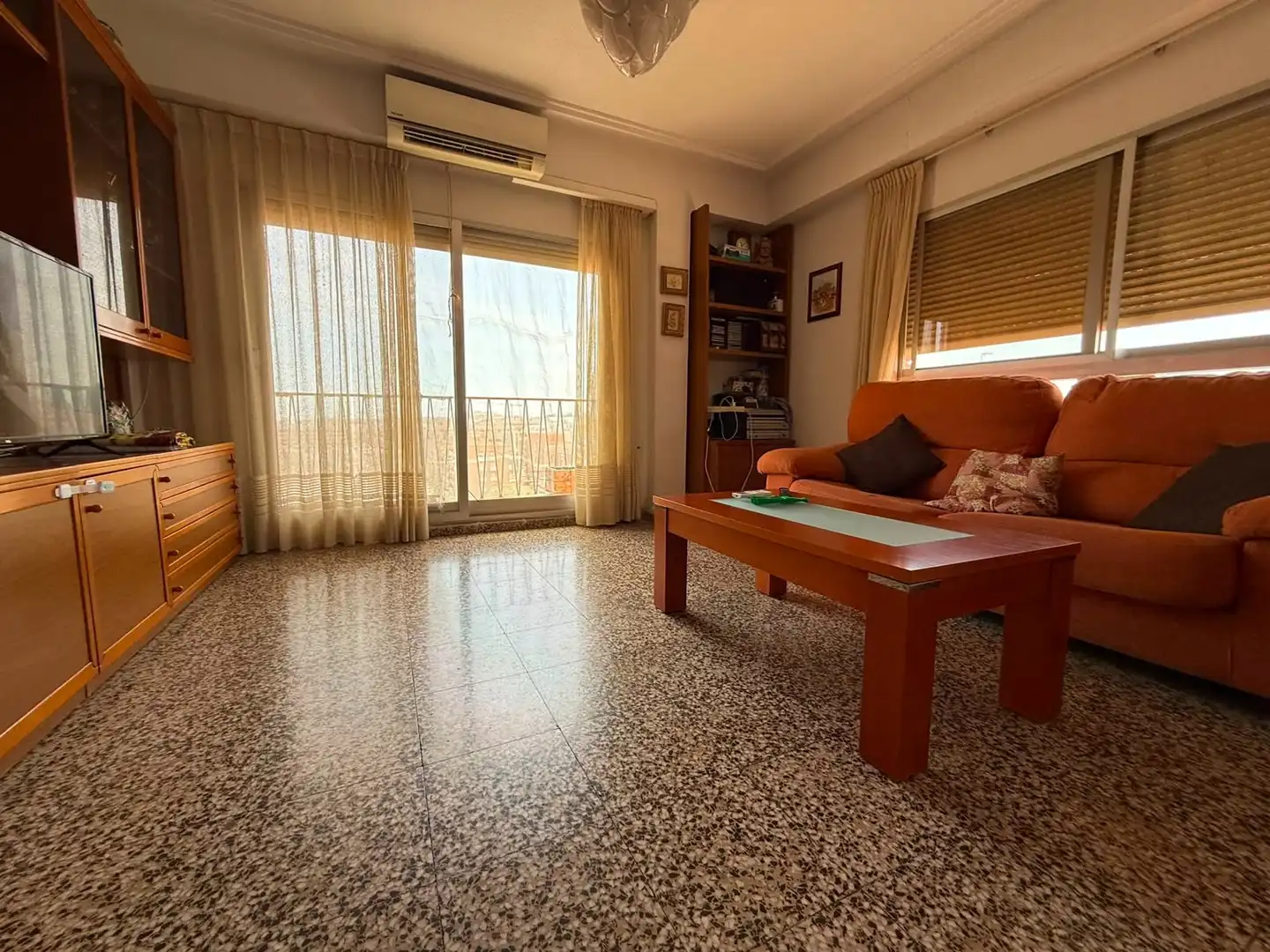 Sala d'estar de Pis en venda en Valencia amb Aire condicionat, Moblat i Forn