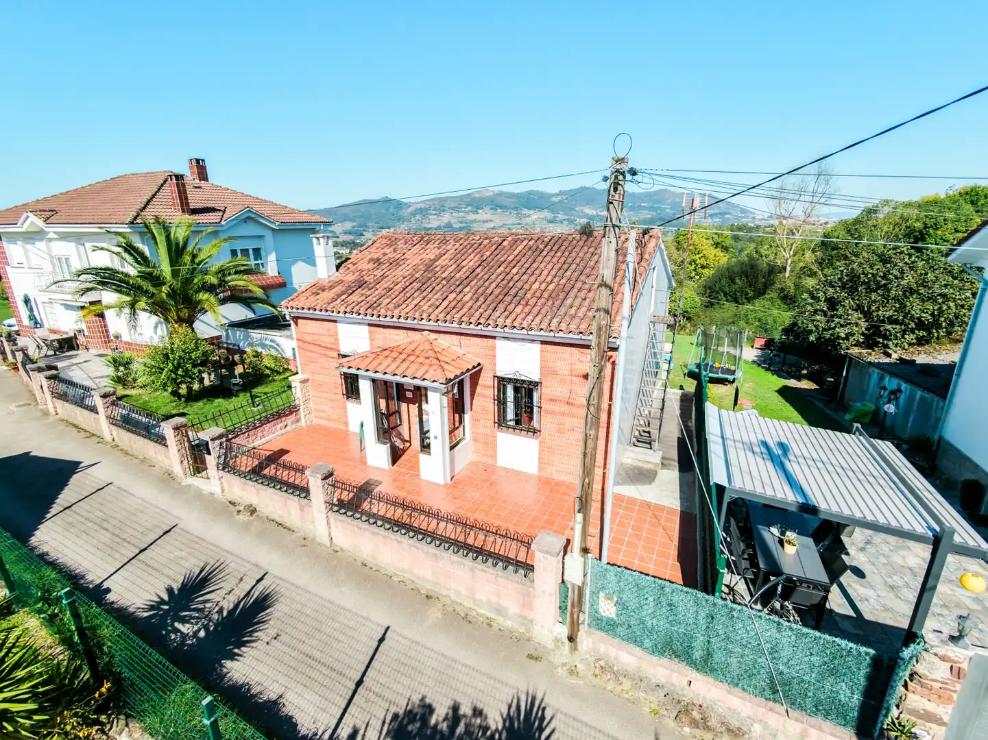 Exterior view of Houses for rent in San Claudio - Trubia - Las Caldas