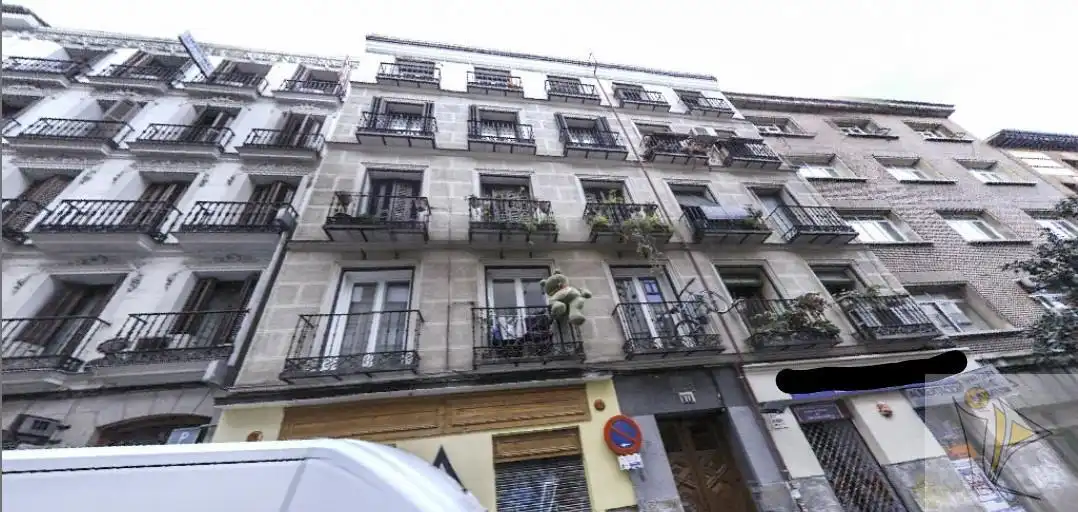 Pis en venda a CL VALVERDE