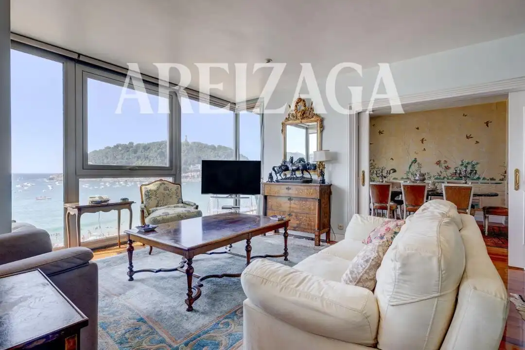 Piso con terraza en venta en Calle Zubieta, imagen 9