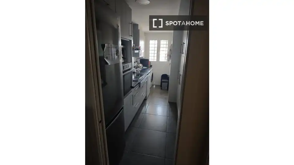Cocina de Piso para compartir en Valencia con Aire acondicionado, Calefacción y Terraza