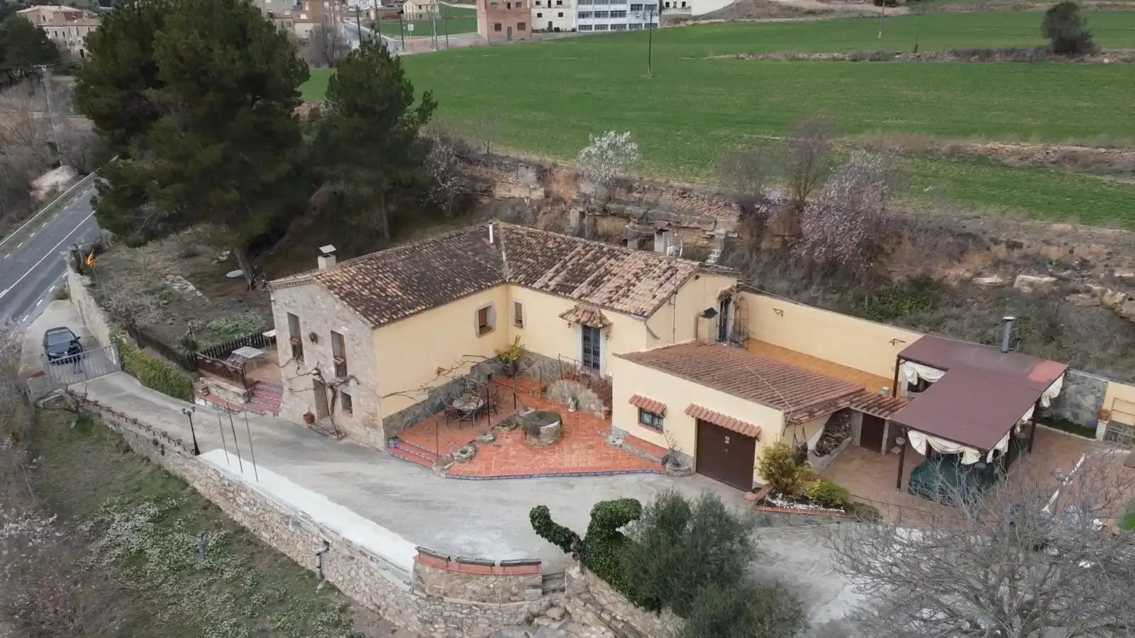 Exterior view of Country homes for sale in Fonollosa  with Private garden, Terrace and Storage room