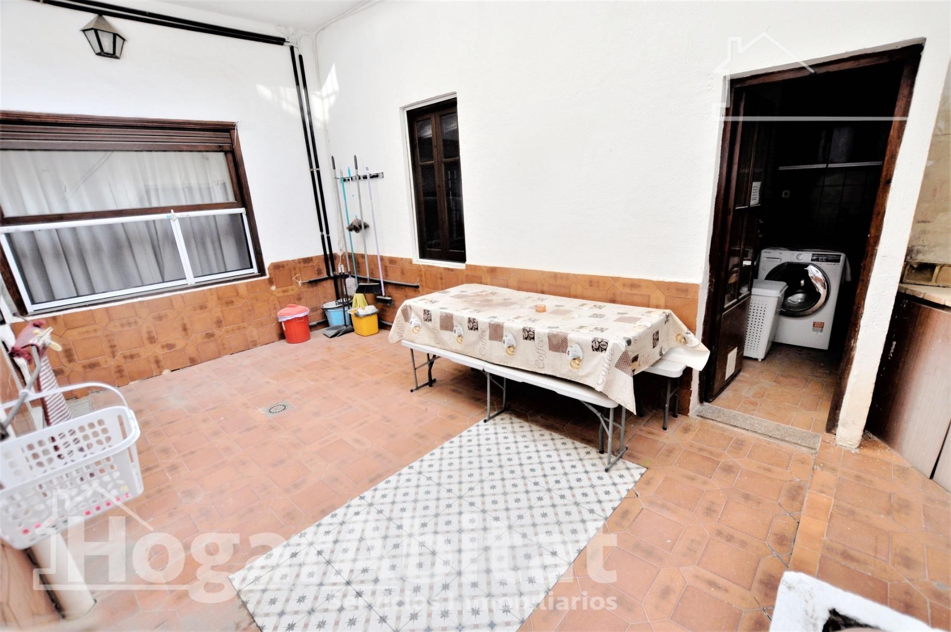 Casa o xalet en venda en Sagunto / Sagunt amb Calefacció, Terrassa i Balcó