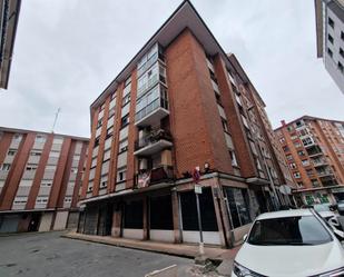 Vista exterior de Pis en venda en Barakaldo  amb Calefacció