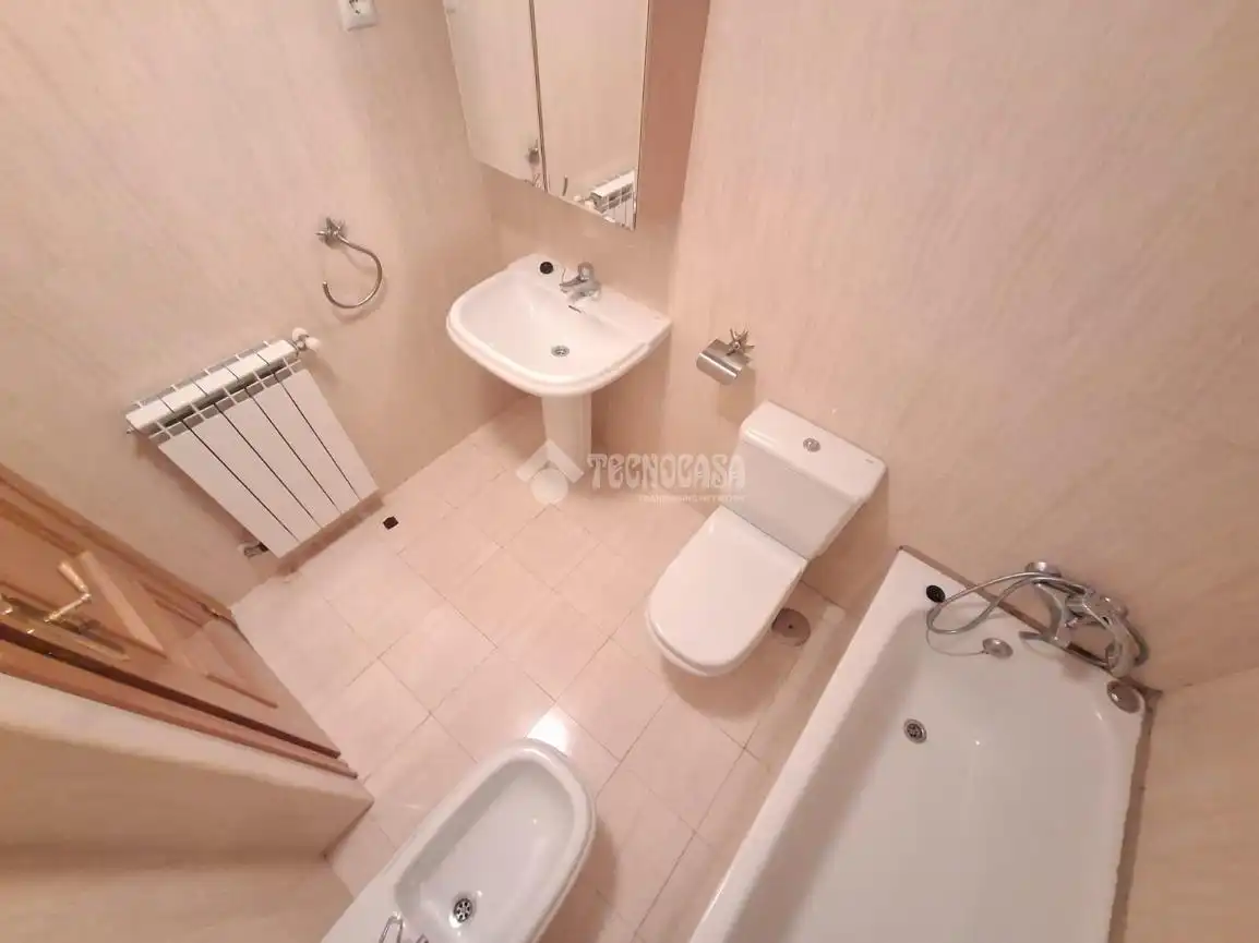 Bany de Pis en venda en Ávila