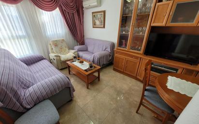 Sala d'estar de Apartament en venda en Elda amb Aire condicionat i Terrassa