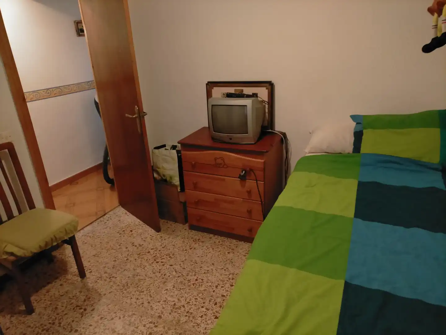 Bedroom of Houses for sale in Arévalo  with Furnished
